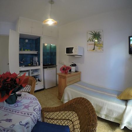 Apartamentos Montserrat Sitges Kamer foto